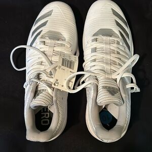 BRAND NEW Baseball cleats men size 10.